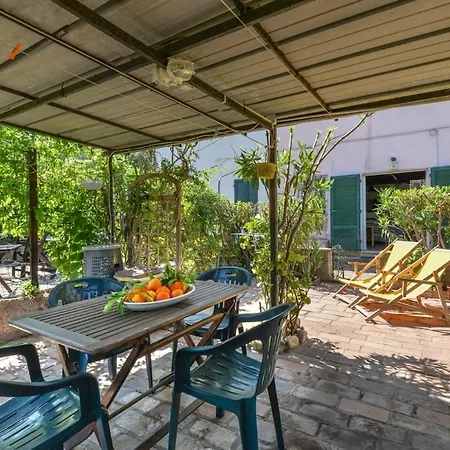 Vakantiehuis Pareti House *