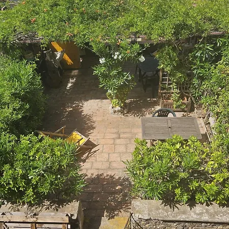 Pareti House Vakantiehuis Trappola (Livorno)